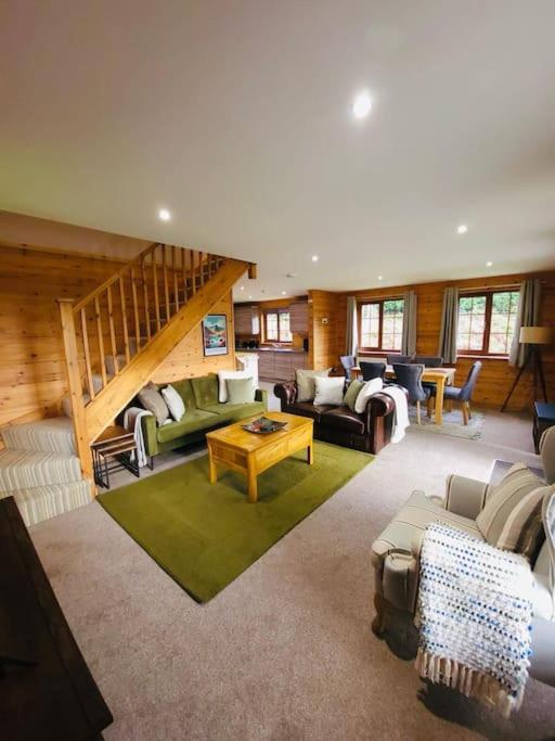 Artro Lodge Luxury 3 Bedroom, 3 Bathroom & Hot Tub Llanbedr  Esterno foto