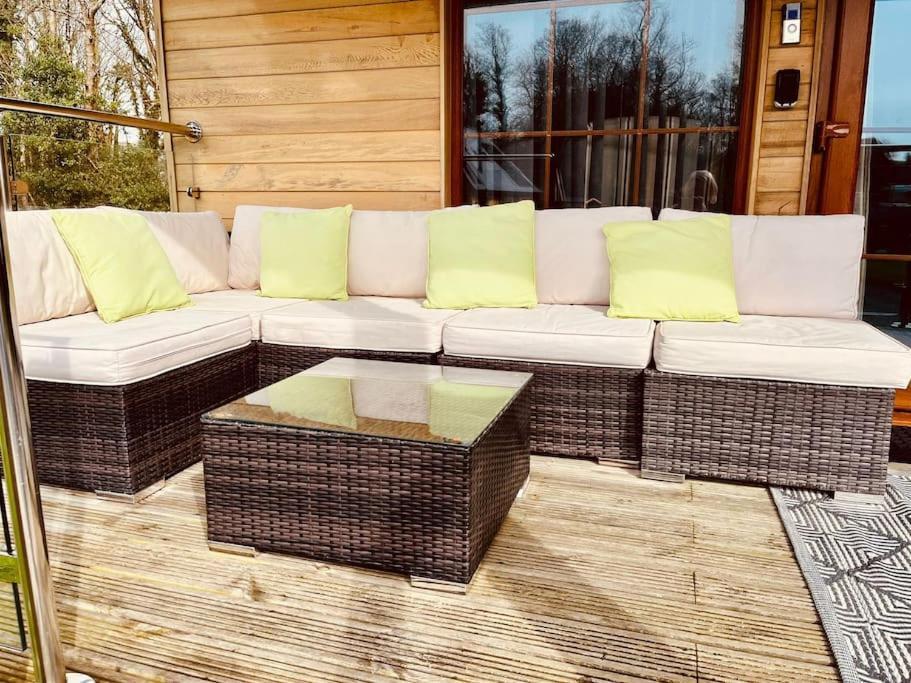 Artro Lodge Luxury 3 Bedroom, 3 Bathroom & Hot Tub Llanbedr  Esterno foto